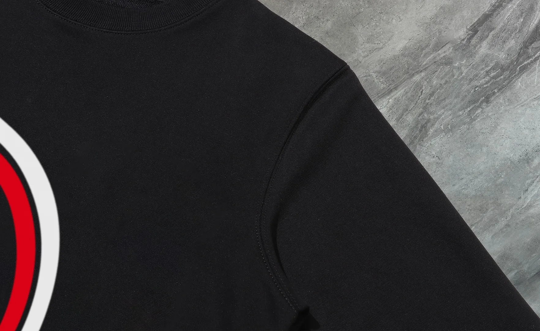 【 In Stock】 〖 𝐌𝐎𝐍𝐂𝐋𝐄𝐑~ 〗 440g ， 😎 ， ， Factory 2025 T ， ， Premium LOGO， Same Style ：Black White Size：S M L XL 2XL